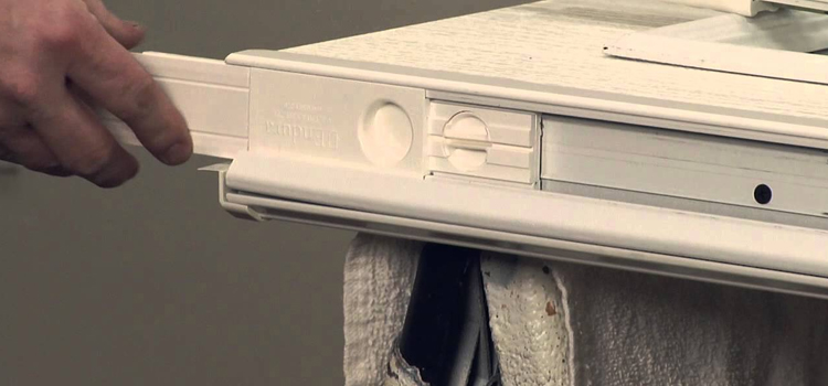 aluminum storefront door repair Lynwood