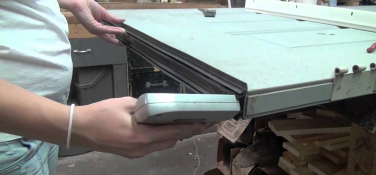 damaged steel door repair Lynwood